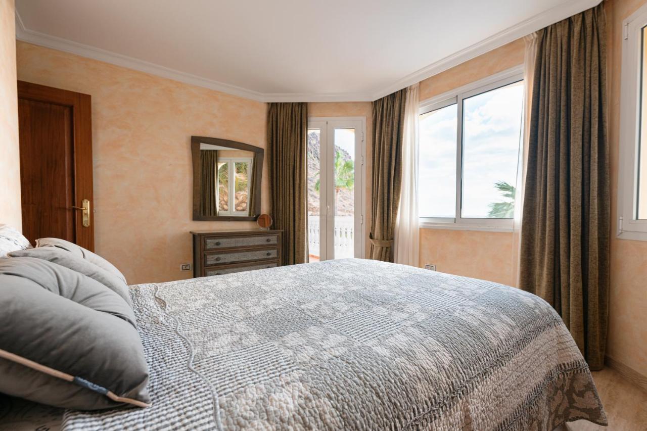 Villa Faya On The First Ocean Line With New Heated Pool Los Cristianos  Exterior foto
